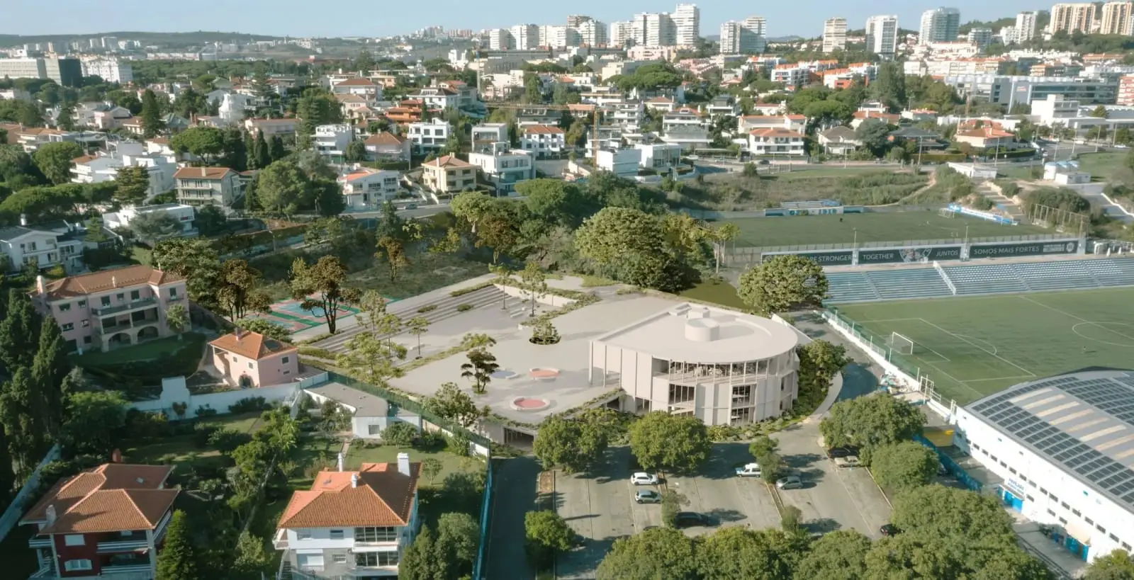Aerial view of The British School of Lisbon's site in Restelo (image from the school's website)